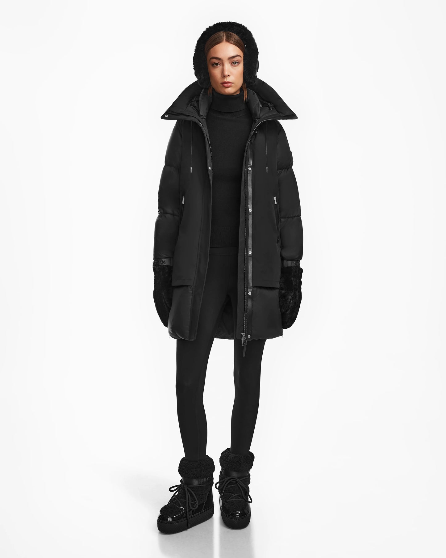 LAYAN - 8124576 Black/Black