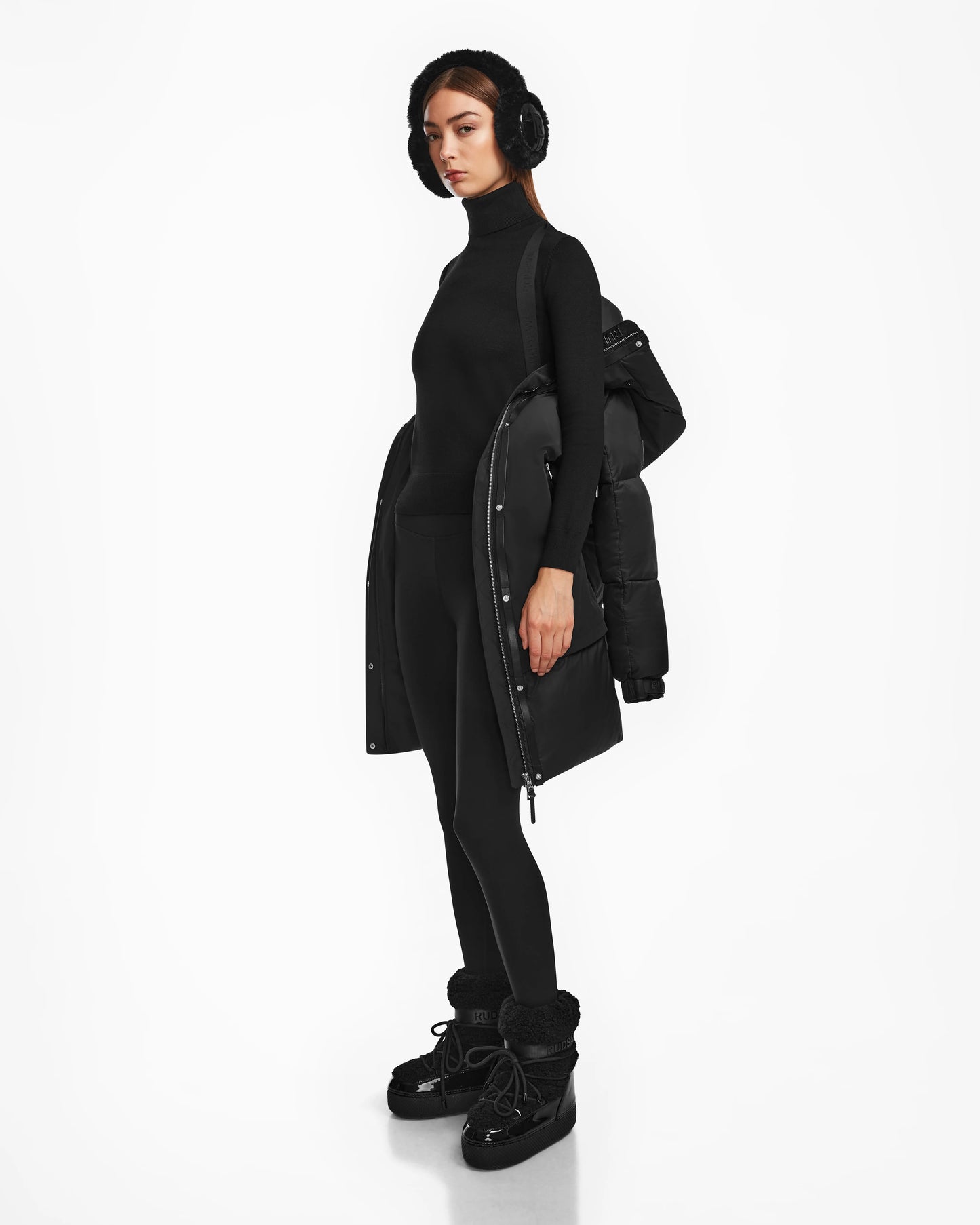 LAYAN - 8124576 Black/Black