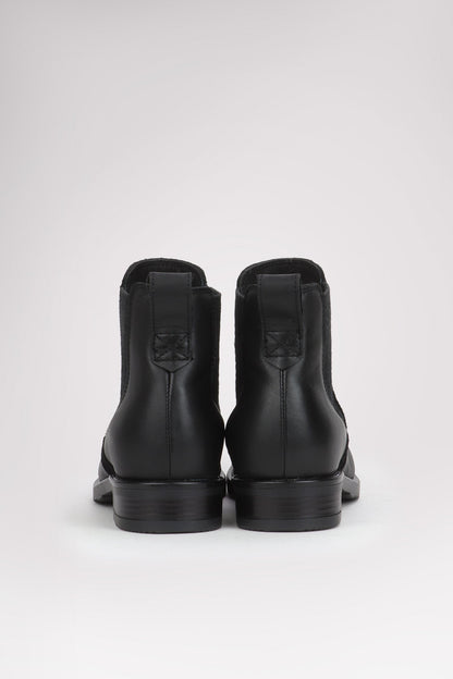 Chelsea Women's Heritage Pull-Up Boot