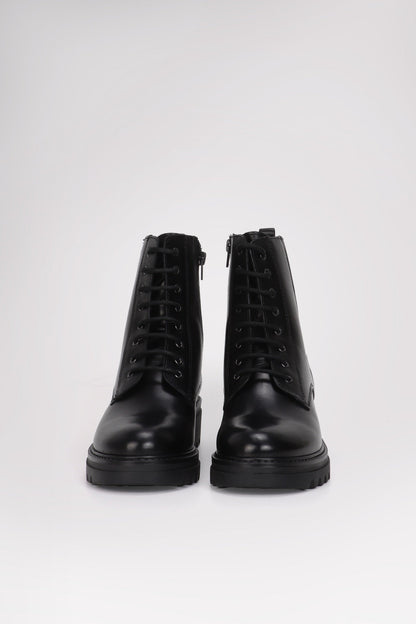 Monterey Women's Lace Up Boot