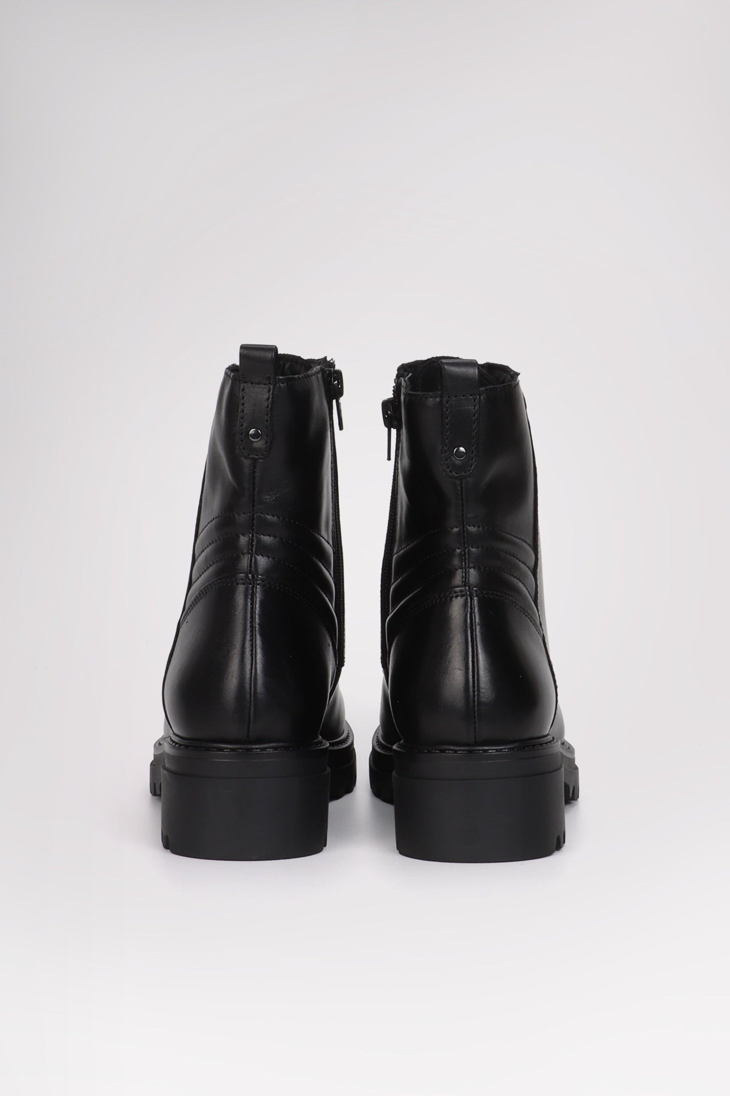 Monterey Women's Lace Up Boot