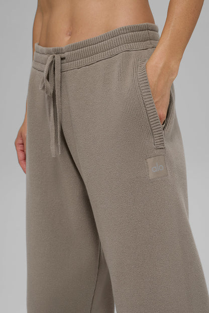 Scholar Straight Leg Sweatpant - Light Cocoa