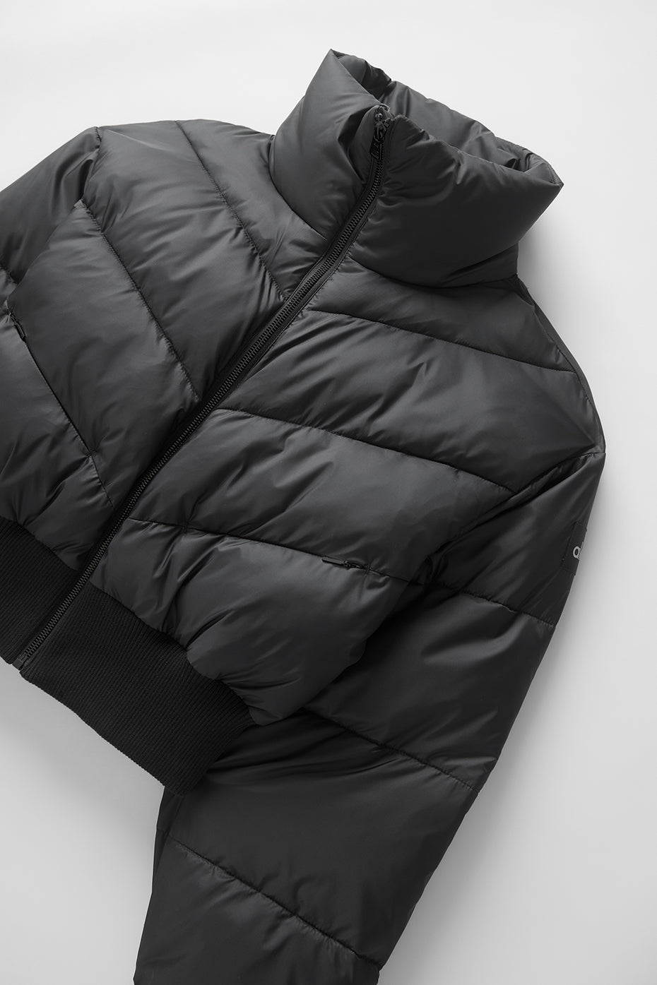 Cropped Atmosphere Puffer - Black